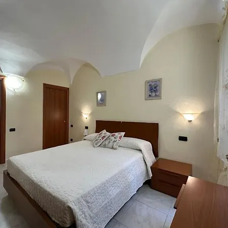 Trilocale 4 Posti Letto Nel Cuore Storico Di - Wh - Apartment Sanremo